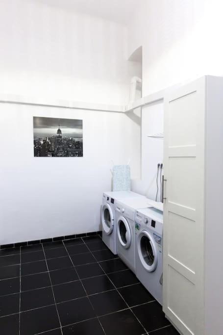 Central Budget Lofts Leilighet Budapest Eksteriør bilde