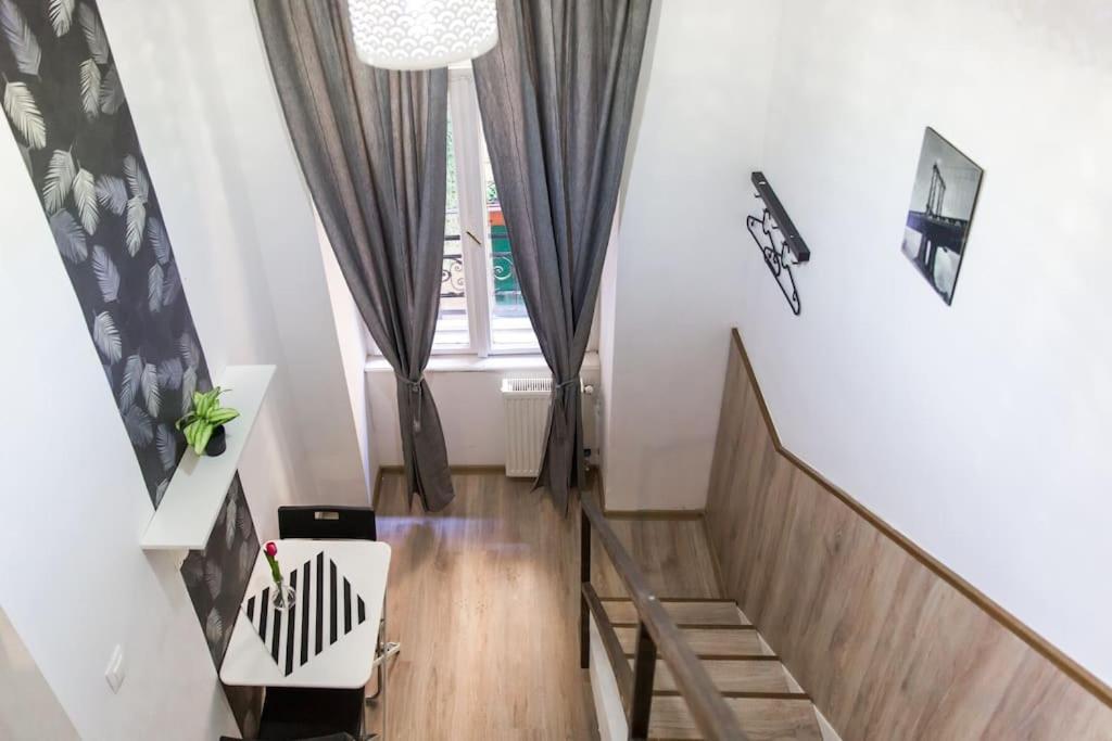 Central Budget Lofts Leilighet Budapest Eksteriør bilde