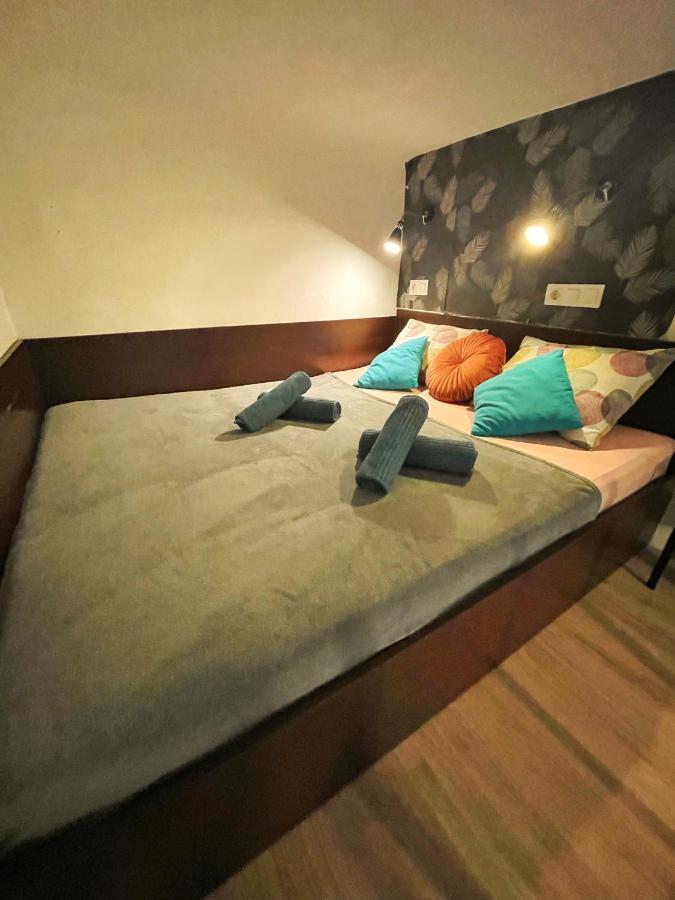 Central Budget Lofts Leilighet Budapest Eksteriør bilde