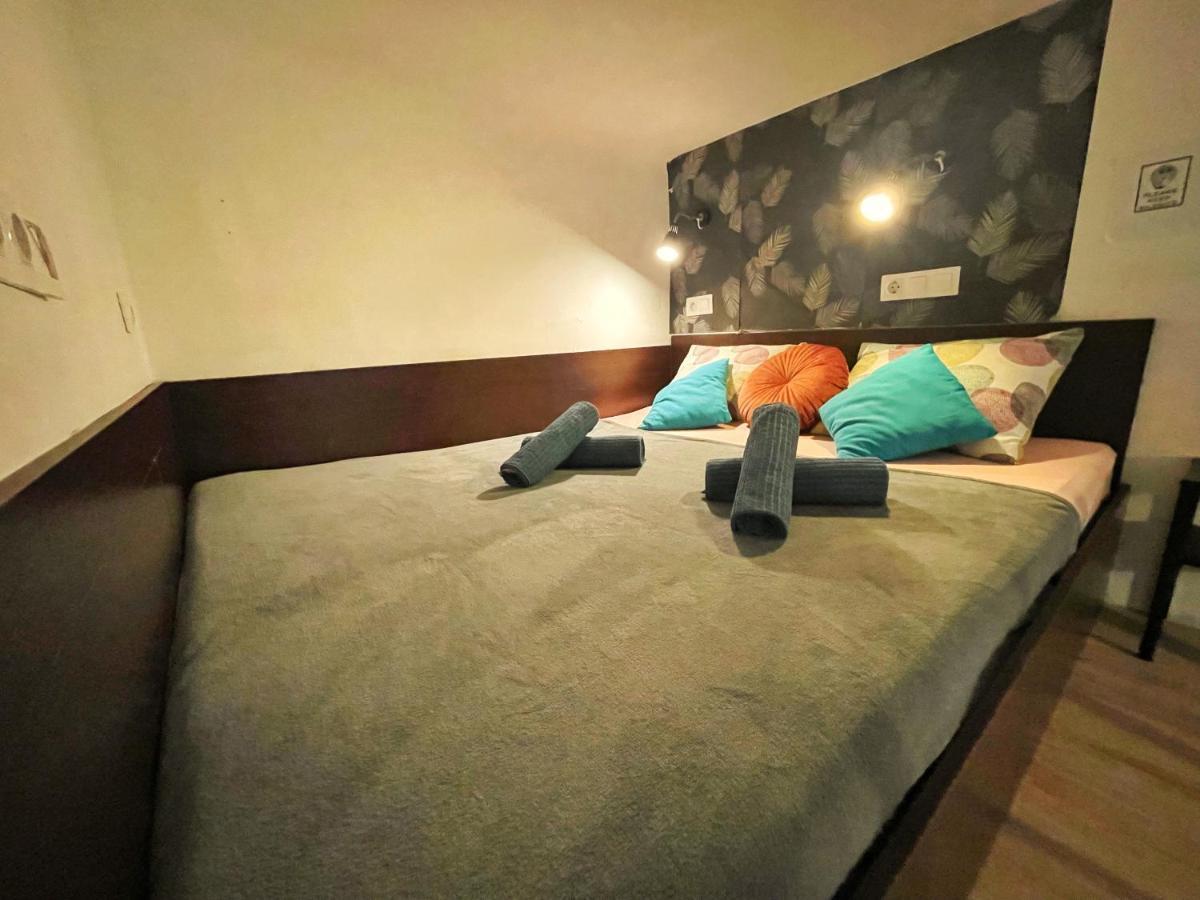 Central Budget Lofts Leilighet Budapest Eksteriør bilde