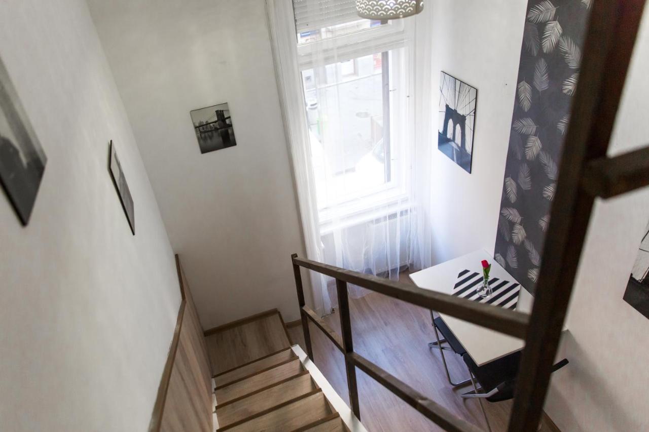 Central Budget Lofts Leilighet Budapest Eksteriør bilde