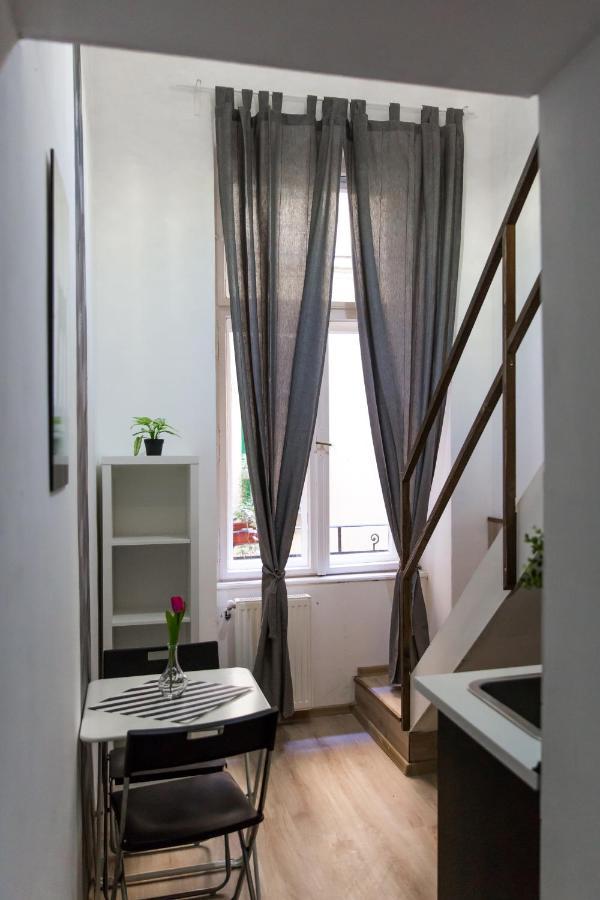Central Budget Lofts Leilighet Budapest Eksteriør bilde