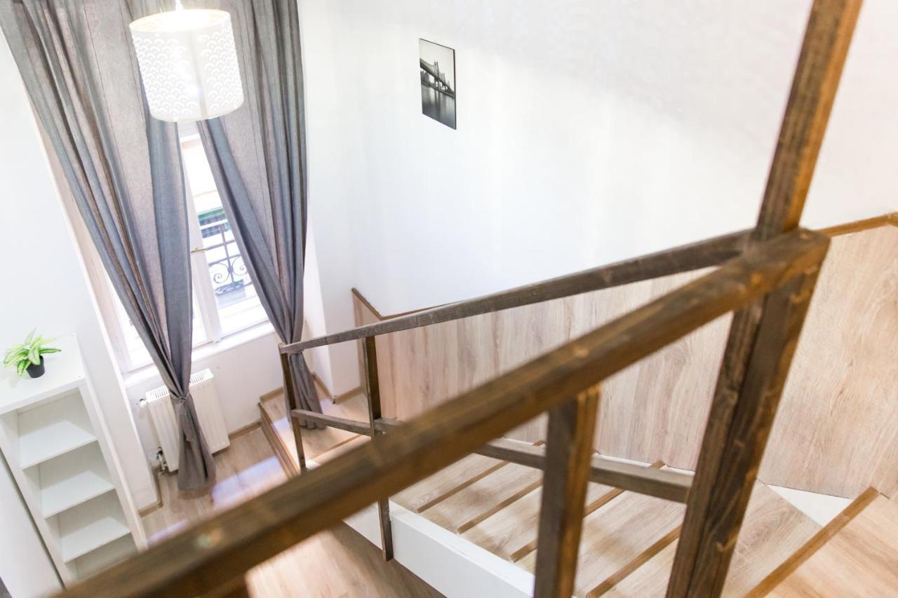 Central Budget Lofts Leilighet Budapest Eksteriør bilde