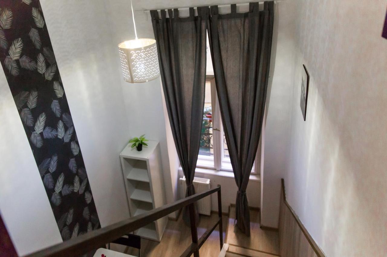 Central Budget Lofts Leilighet Budapest Eksteriør bilde