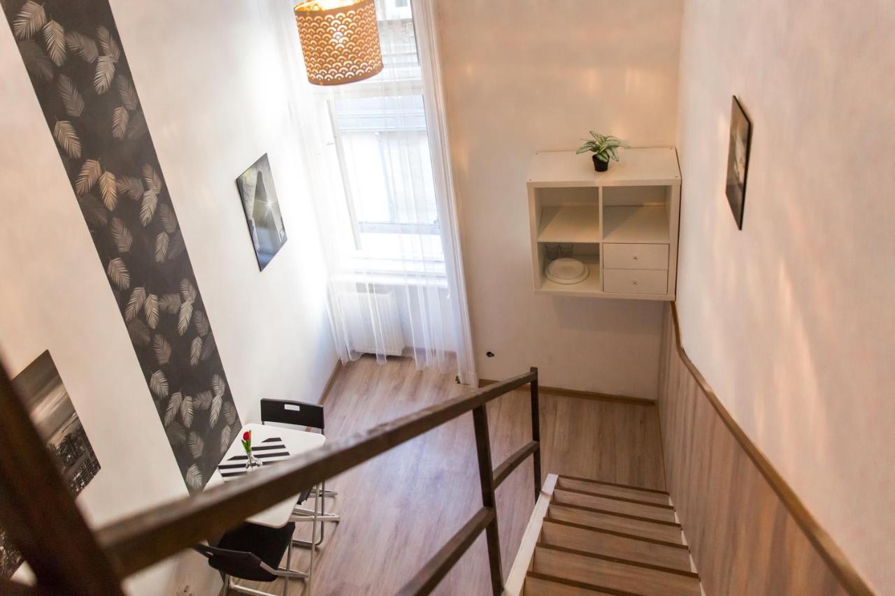 Central Budget Lofts Leilighet Budapest Eksteriør bilde