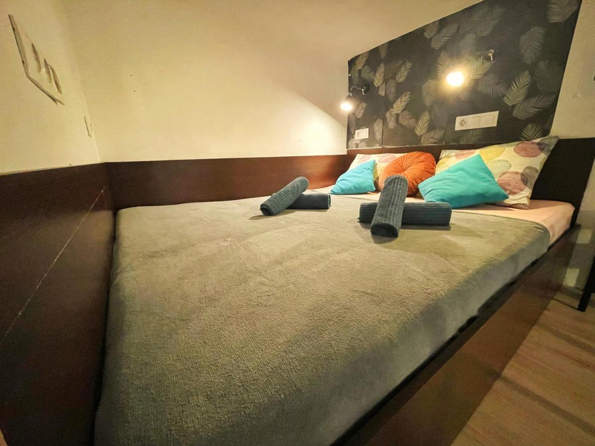 Central Budget Lofts Leilighet Budapest Eksteriør bilde
